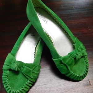 dELiA*s Green Flat